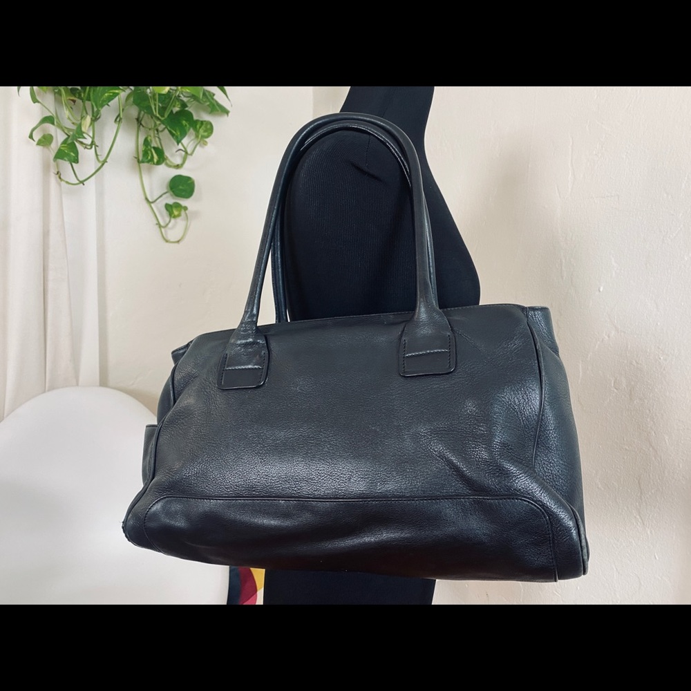 Hogan Leather Shoulder Handbag